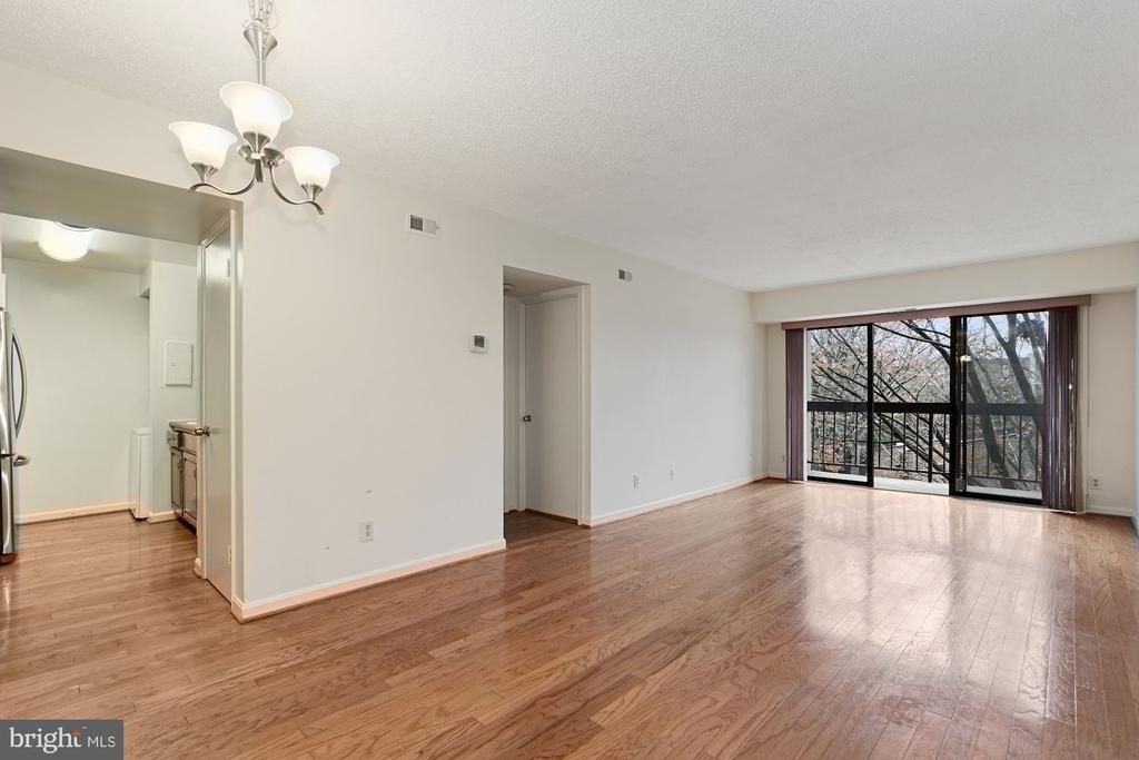 803 N Howard Street - Photo 15