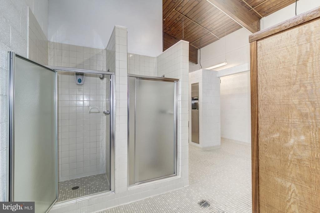 803 N Howard Street - Photo 31