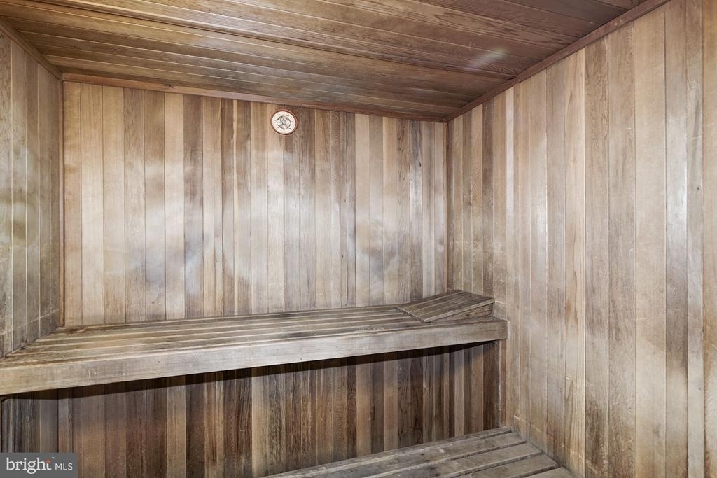 803 N Howard Street - Photo 30