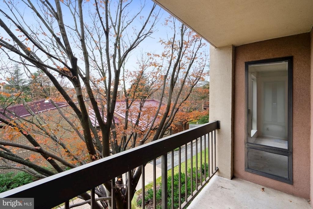 803 N Howard Street - Photo 19