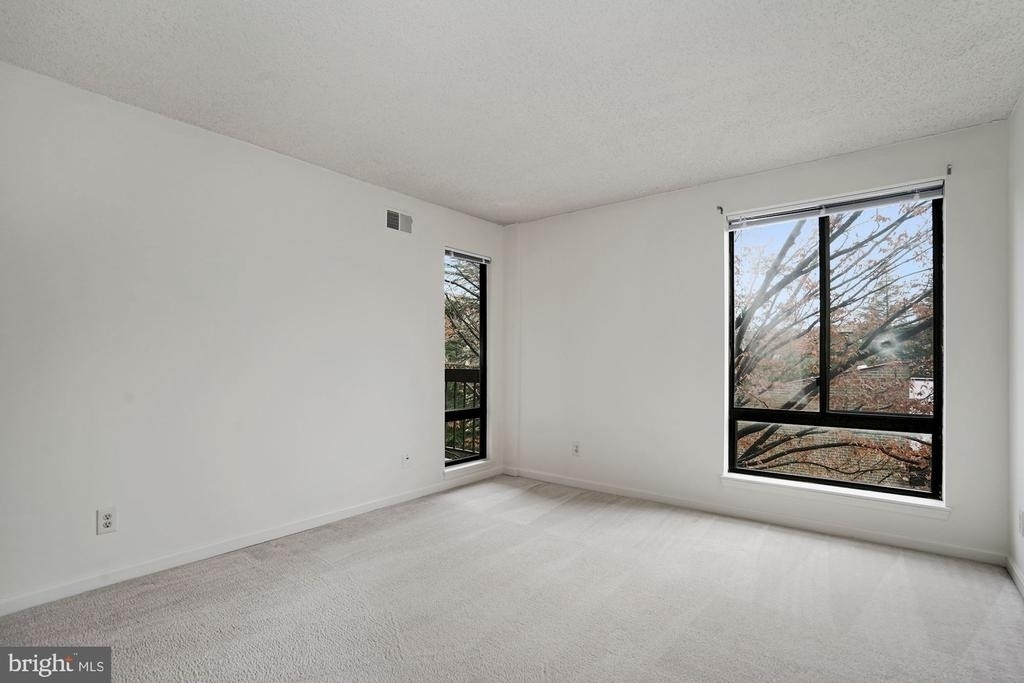 803 N Howard Street - Photo 8