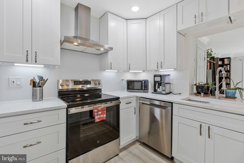 327 Ashby Street - Photo 11