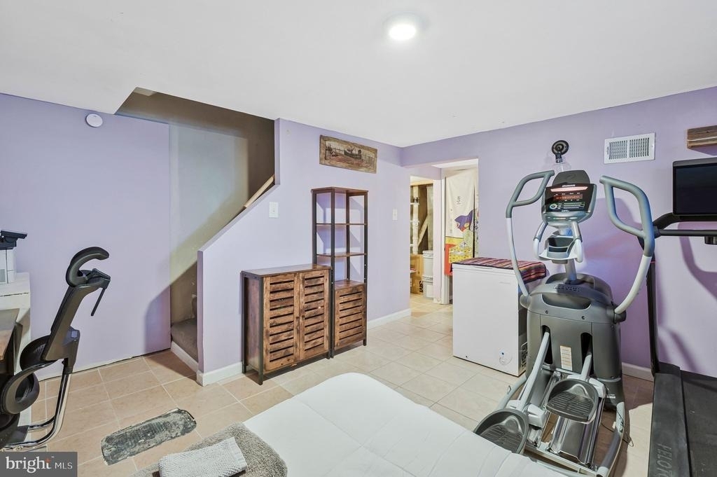 327 Ashby Street - Photo 32