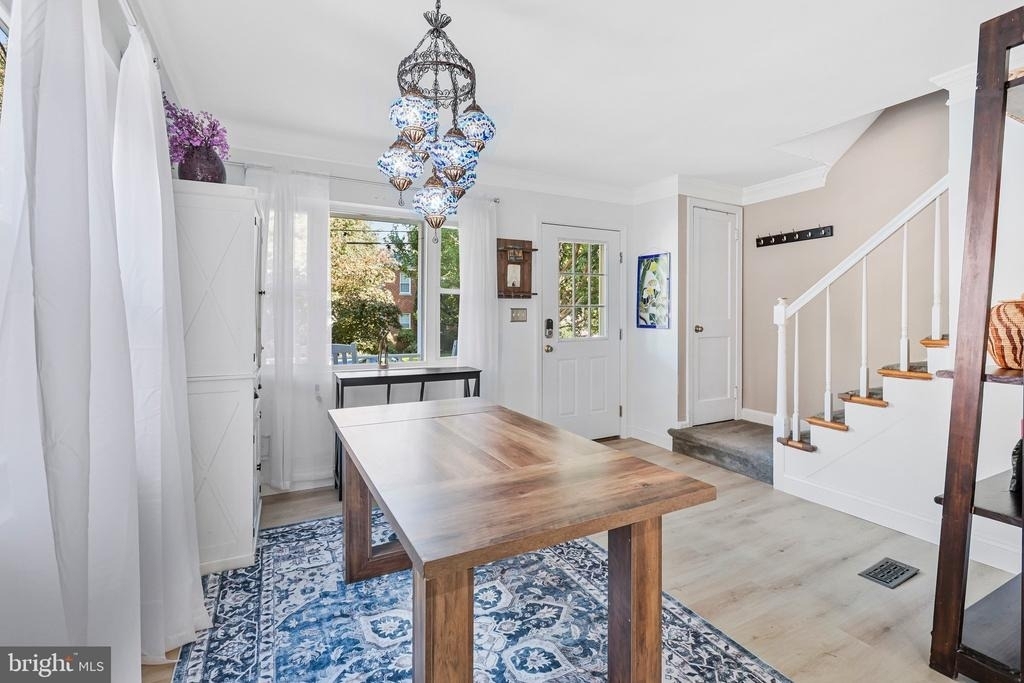 327 Ashby Street - Photo 8