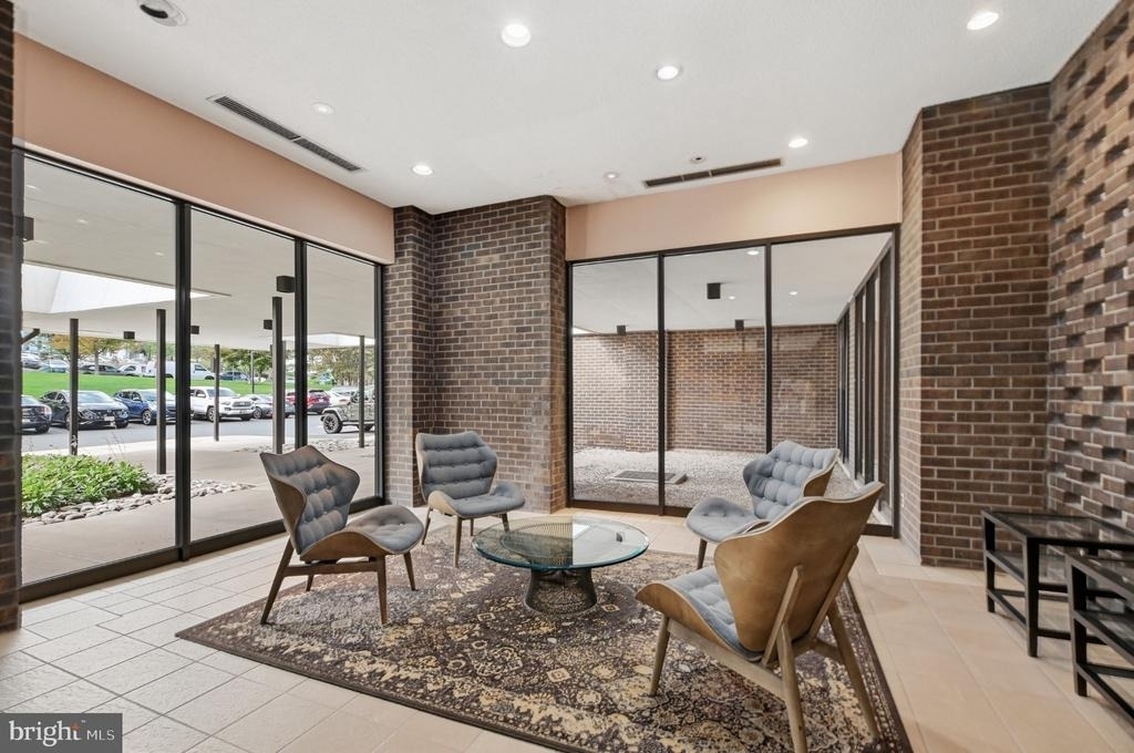 250 S Reynolds Street - Photo 31