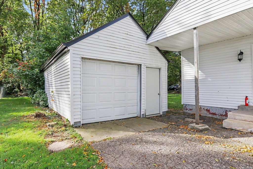 2136 Miller Road - Photo 16