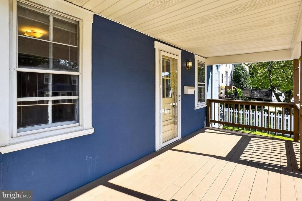 4515 7th Street N - Photo 4