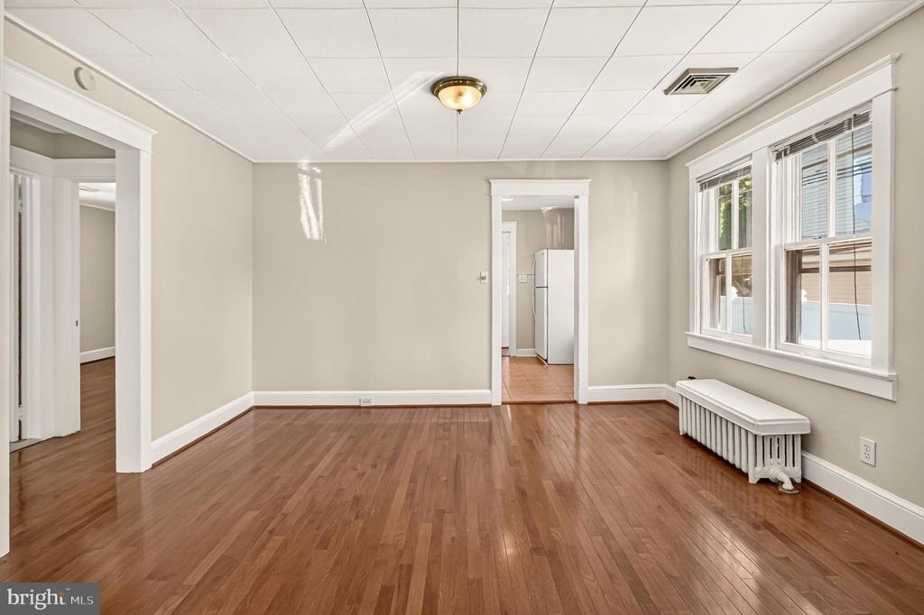 4515 7th Street N - Photo 8