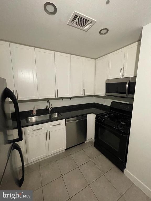 820 N Pollard Street - Photo 4