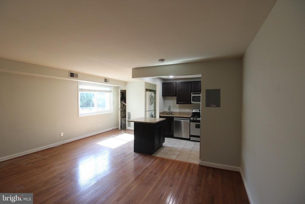 1221 N Quinn Street - Photo 5