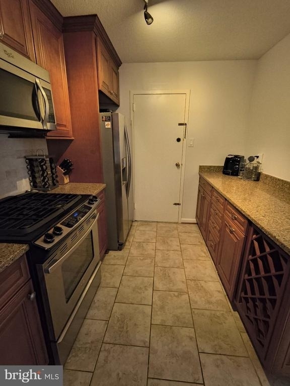 1300 Army Navy Drive - Photo 9