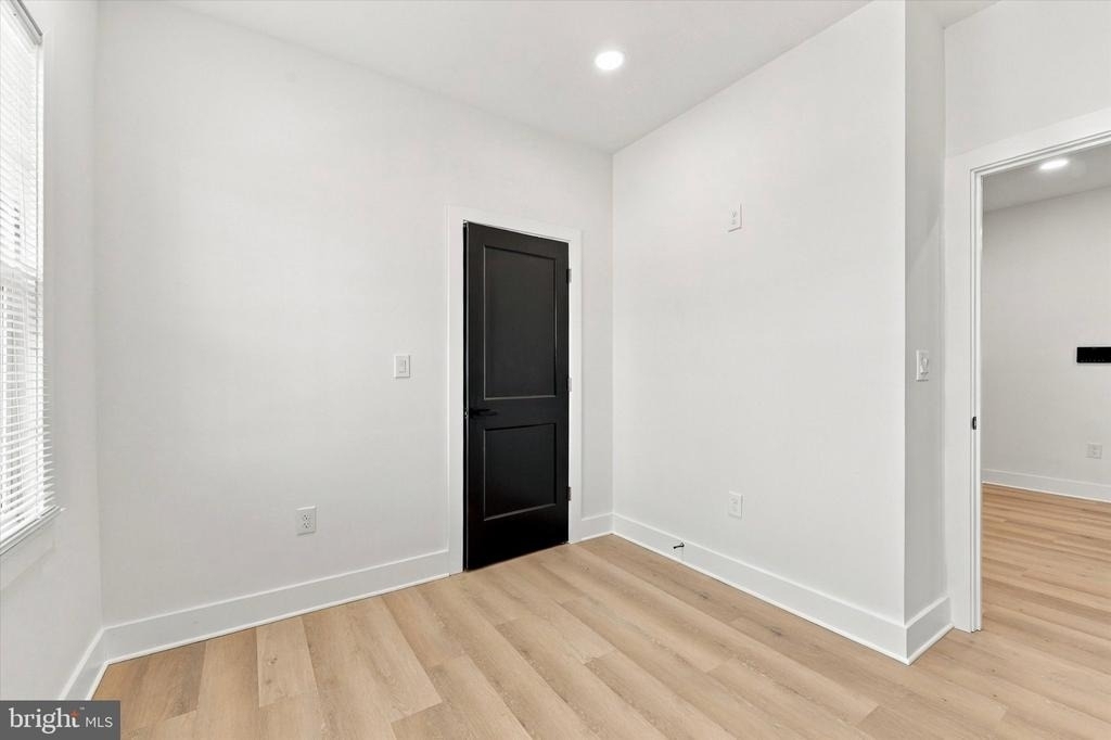 5912 Locust Street - Photo 9