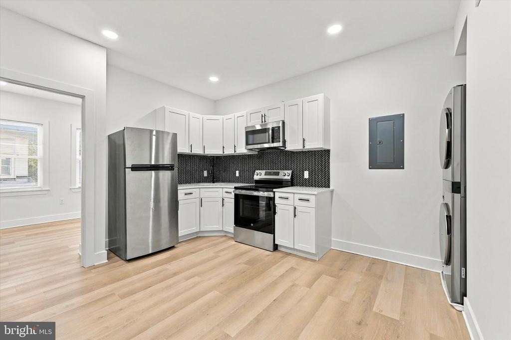 5912 Locust Street - Photo 2