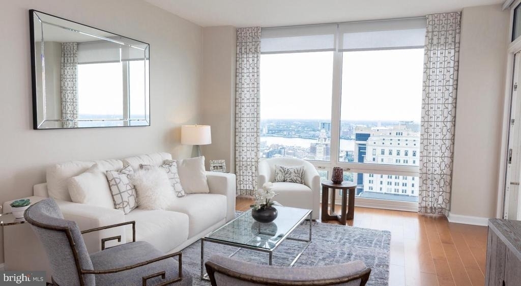 207 W Washington Square - Photo 14