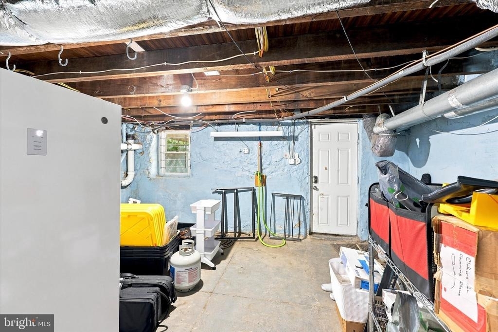 305 Carson Street - Photo 11