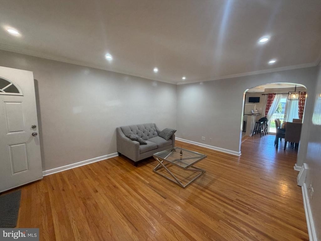 1635 Meribrook Road - Photo 2