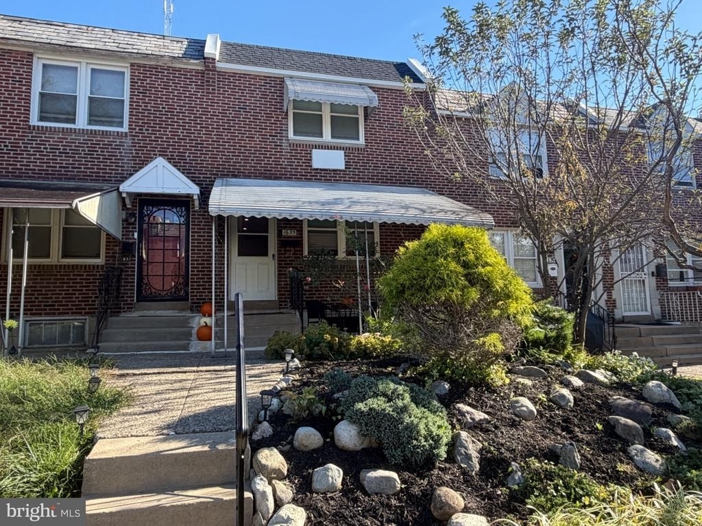 1635 Meribrook Road - Photo 0