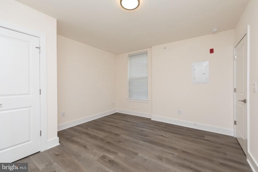 962 N 8th Street - Photo 12