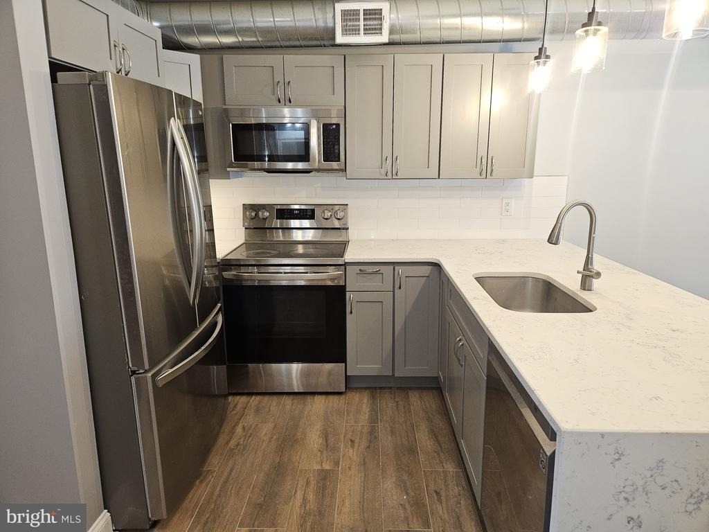 59 E High Street - Photo 1