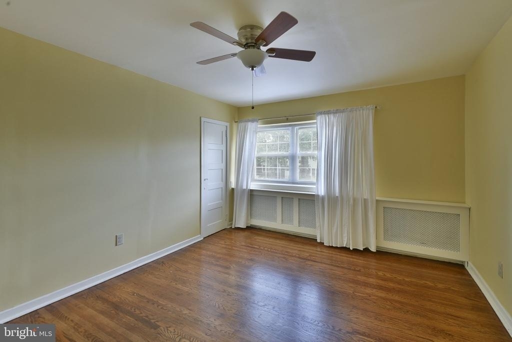 346 E Meehan Avenue - Photo 11