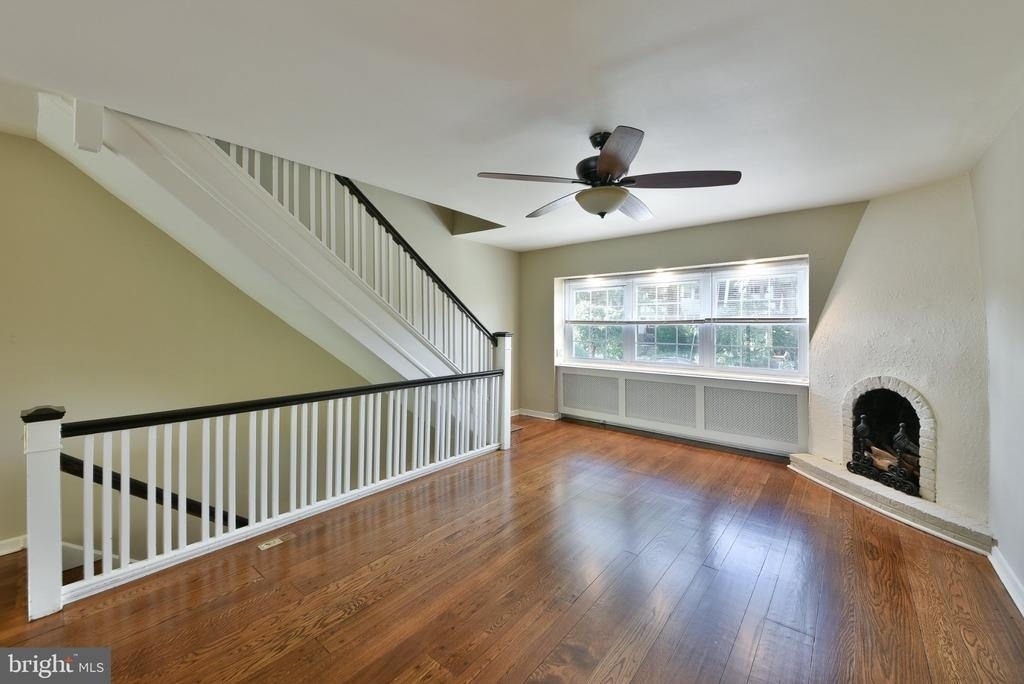 346 E Meehan Avenue - Photo 5