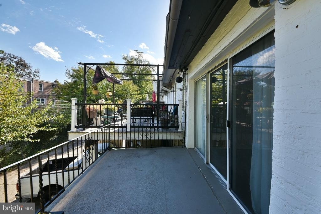 346 E Meehan Avenue - Photo 25