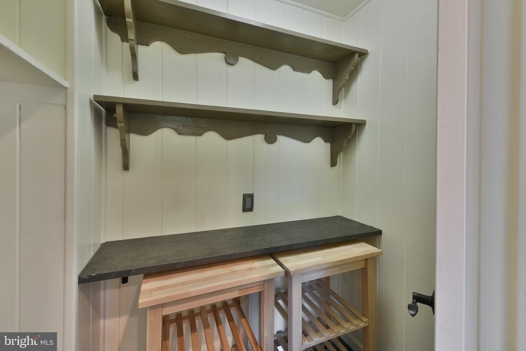 346 E Meehan Avenue - Photo 10