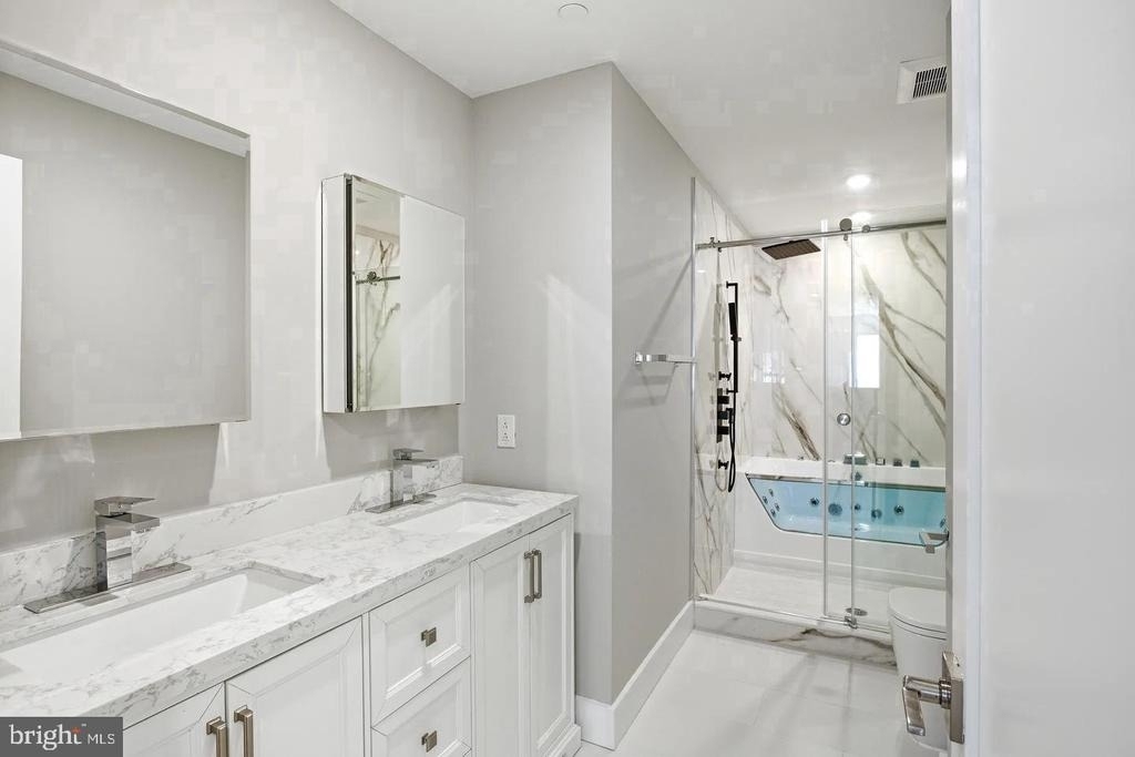1000 W Girard Avenue - Photo 19