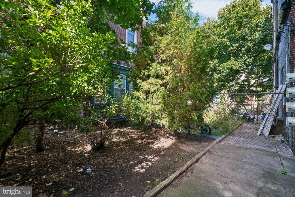 141 W Manheim Street - Photo 15
