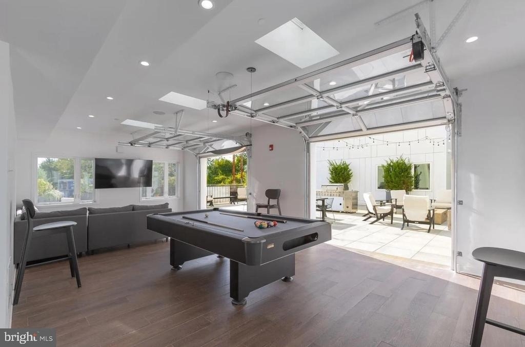 2501 Washington Avenue - Photo 1