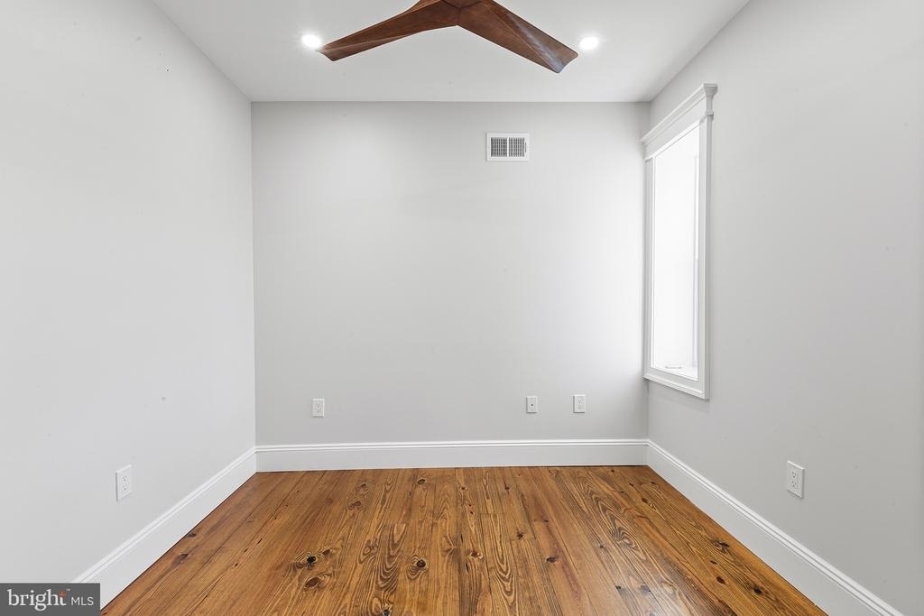 3318 Salmon Street - Photo 23