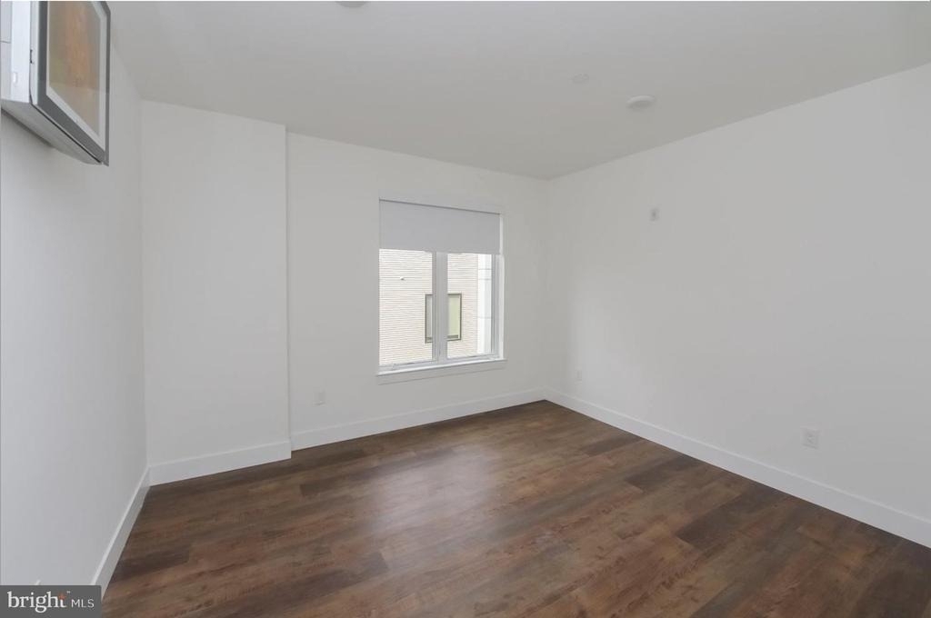 1214 N American Street - Photo 32