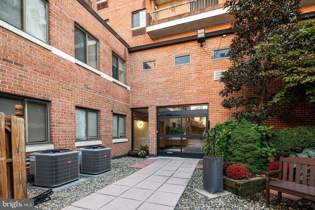 200 Lombard Street - Photo 28