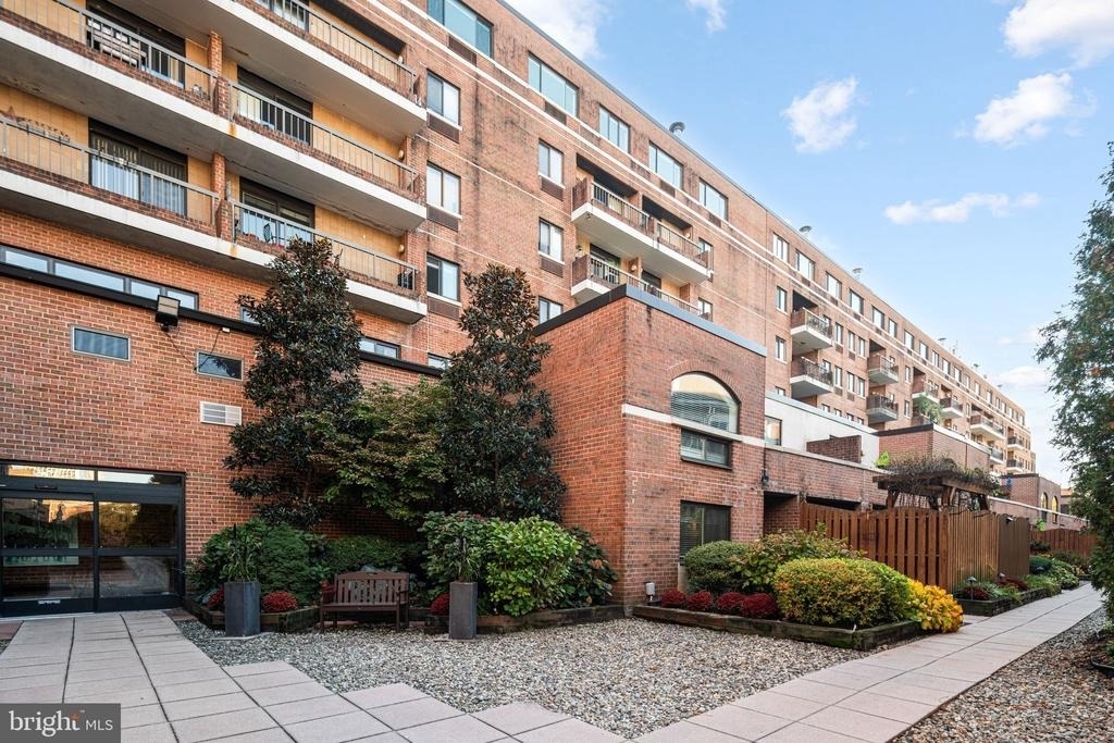 200 Lombard Street - Photo 27