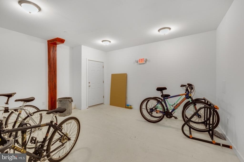 2045 Trenton Avenue - Photo 11