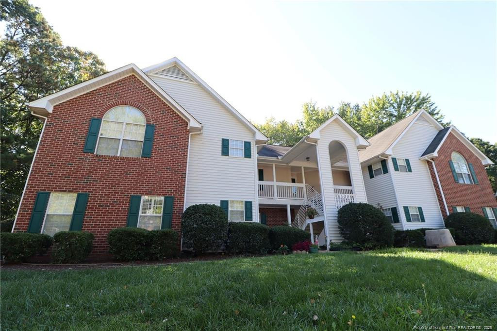 321 Renshaw Court - Photo 0