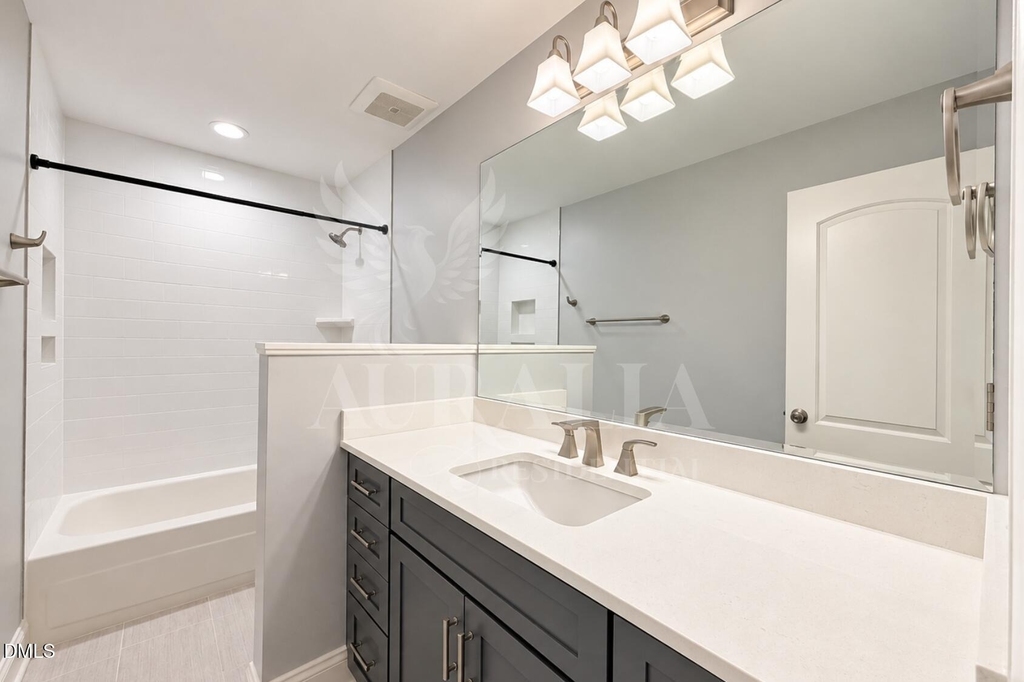 4800 Sweetbriar Drive - Photo 27