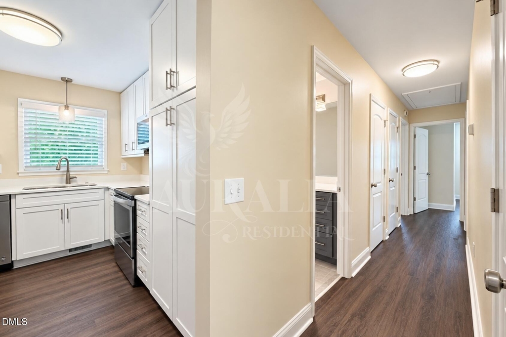 4800 Sweetbriar Drive - Photo 26