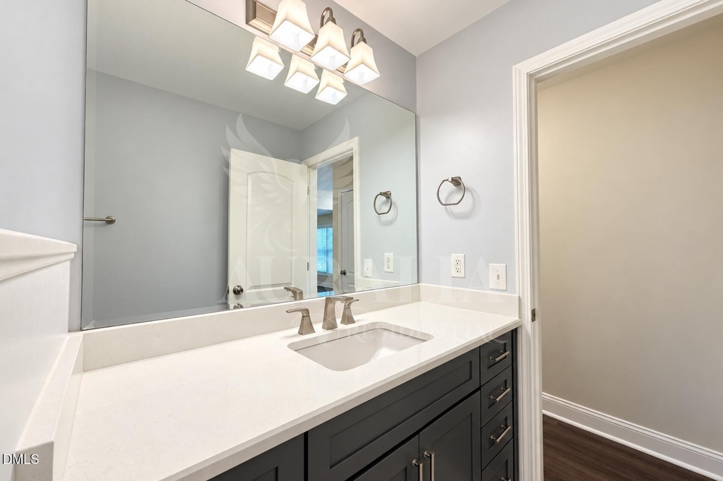 4800 Sweetbriar Drive - Photo 29
