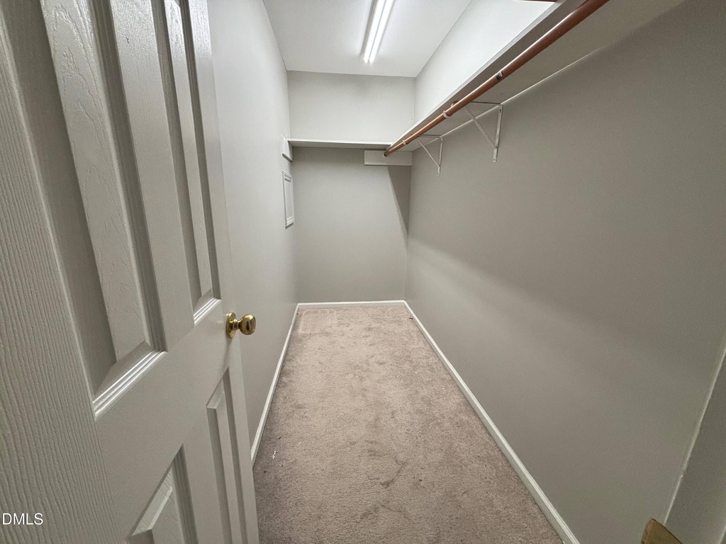 1630 Oxford Road - Photo 11