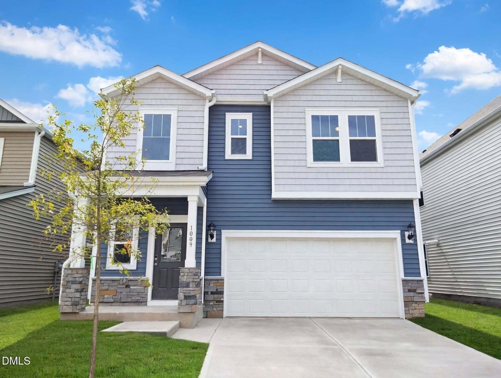 1009 Depot Drive - Photo 0