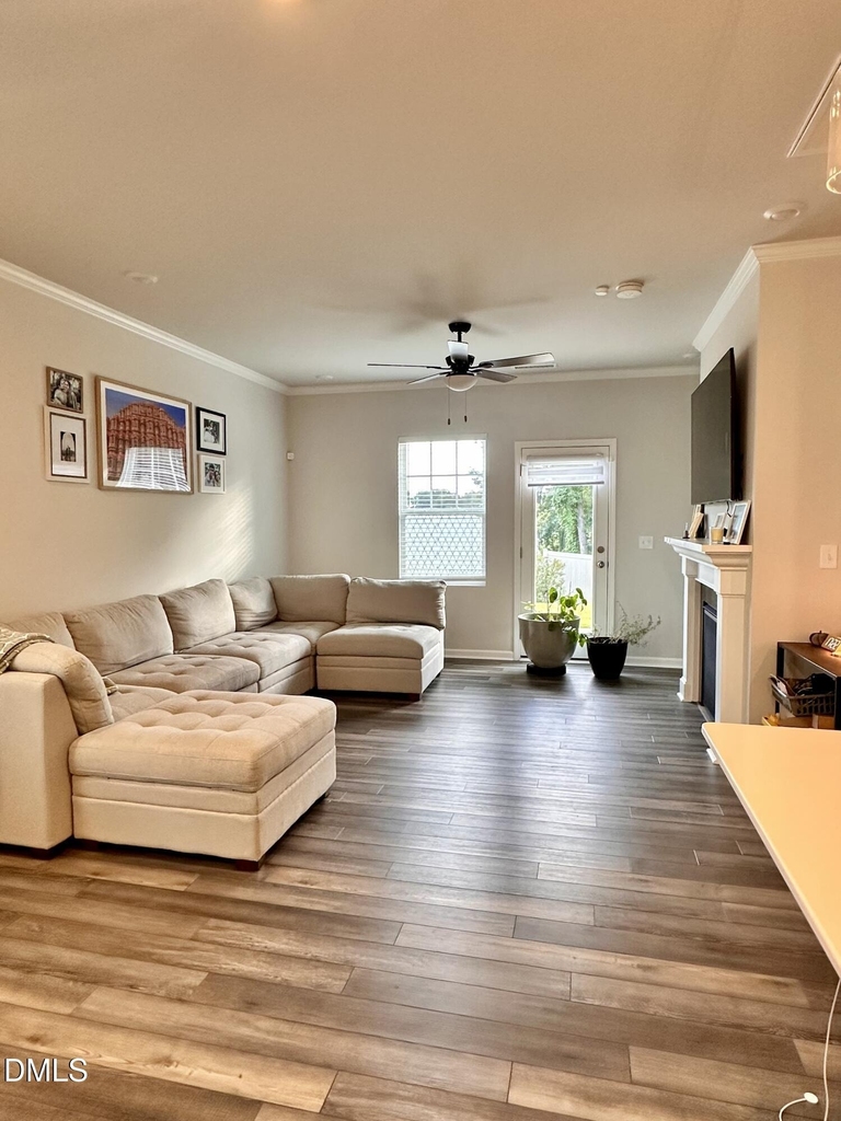 1017 Aspen Pointe Trail - Photo 4
