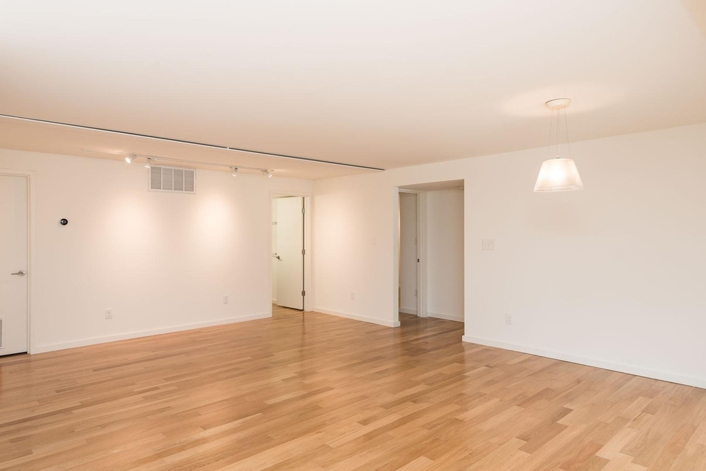 411 Jefferson Street - Photo 9