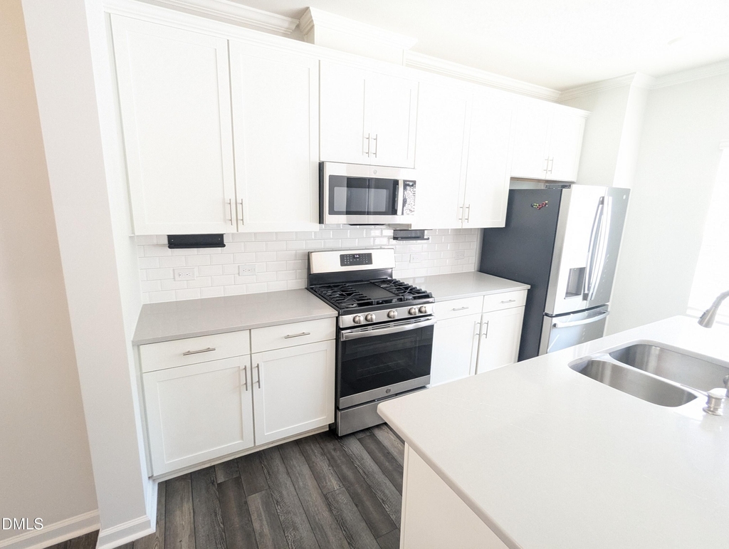 3025 Castle Loch Lane - Photo 7