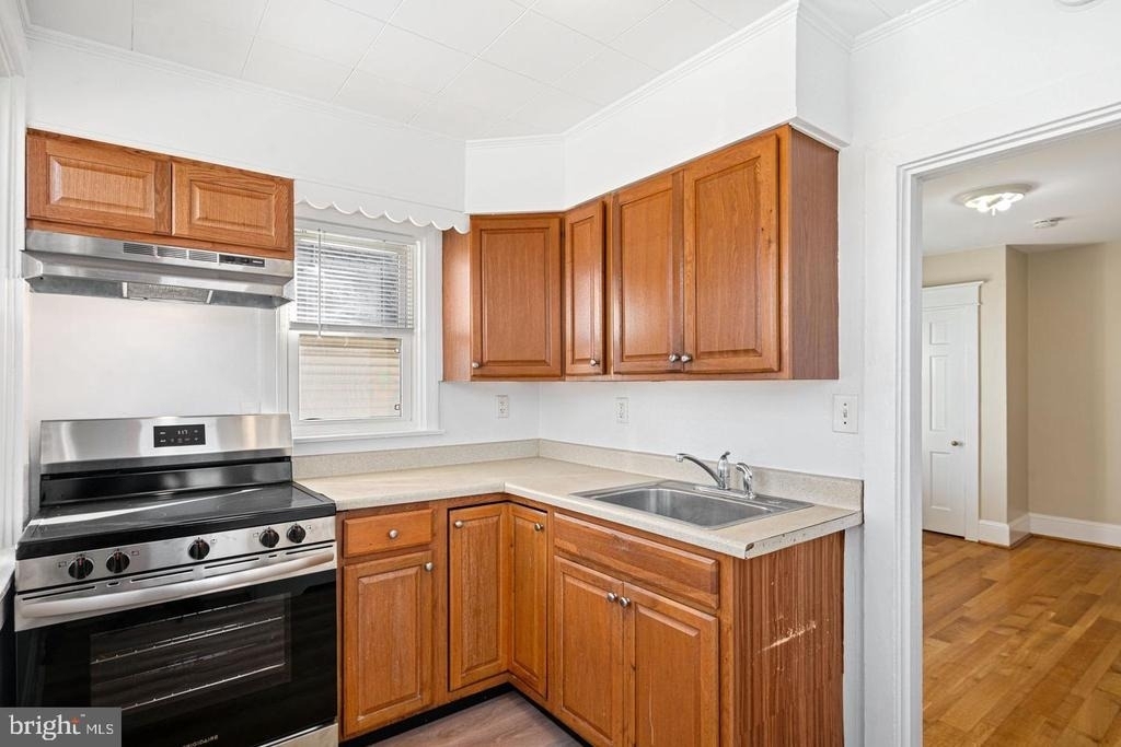 1 N Linden Avenue - Photo 2