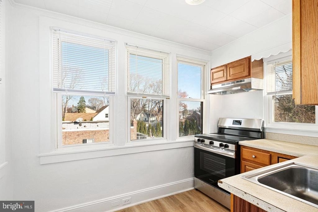 1 N Linden Avenue - Photo 3