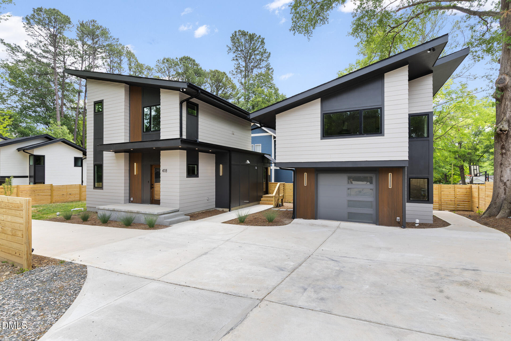 418 E Hammond Street - Photo 0