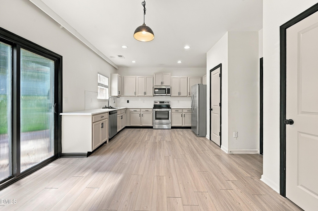 129 Zulabelle Court - Photo 2