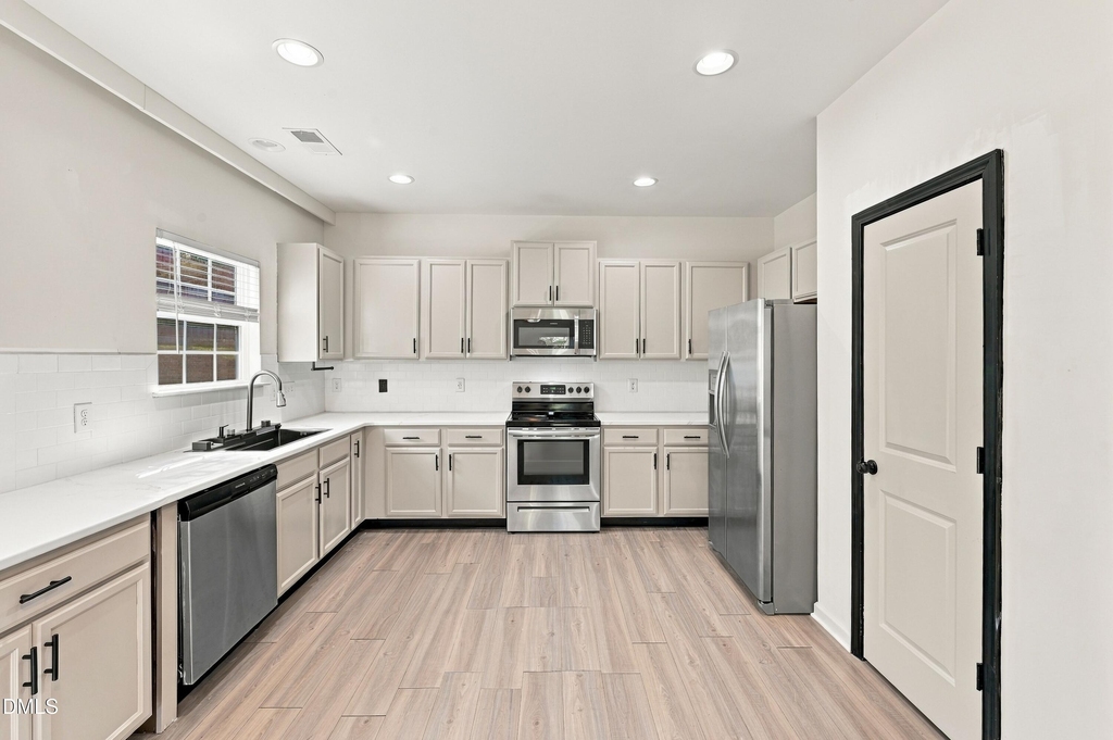 129 Zulabelle Court - Photo 1