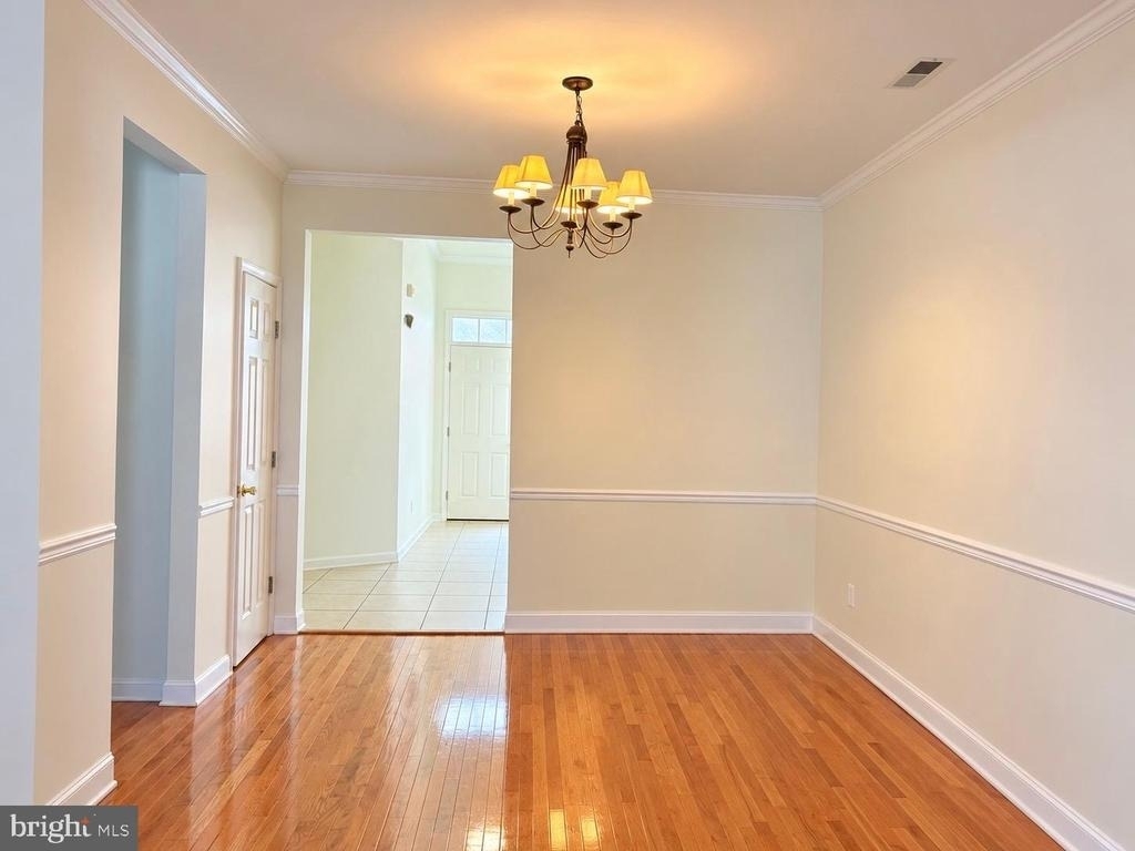 93 Hoover Avenue - Photo 1